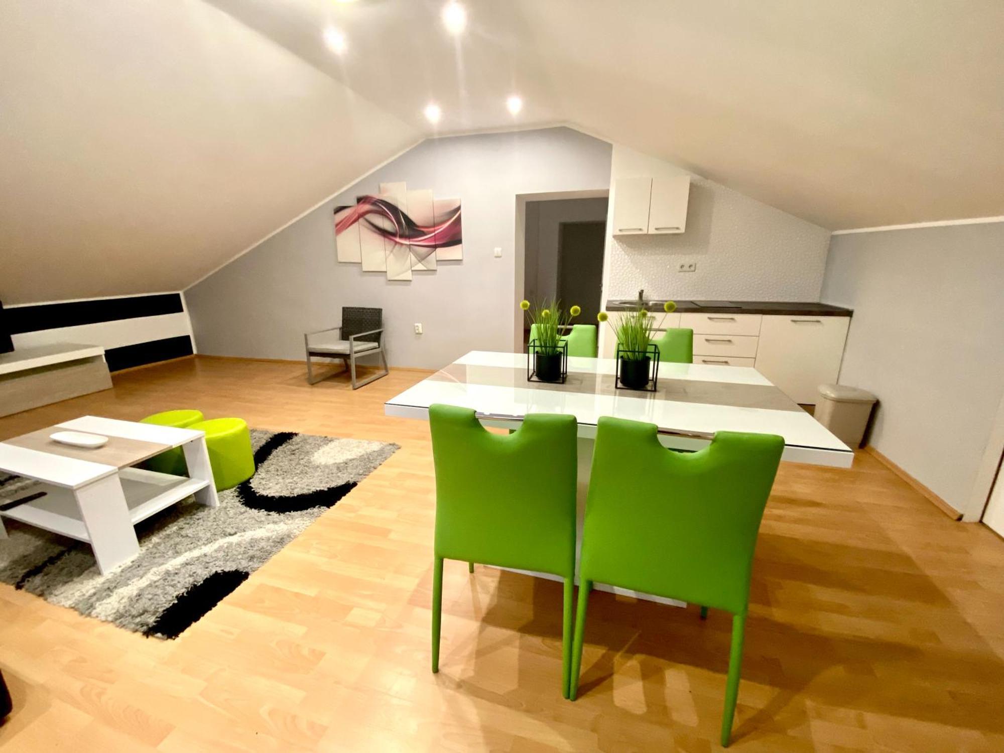 Apartments Suzi Crikvenica Buitenkant foto