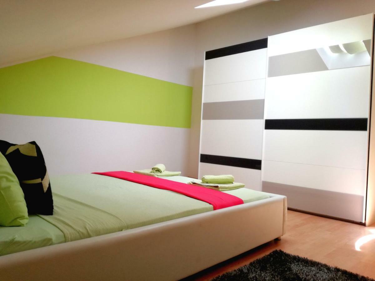 Apartments Suzi Crikvenica Buitenkant foto